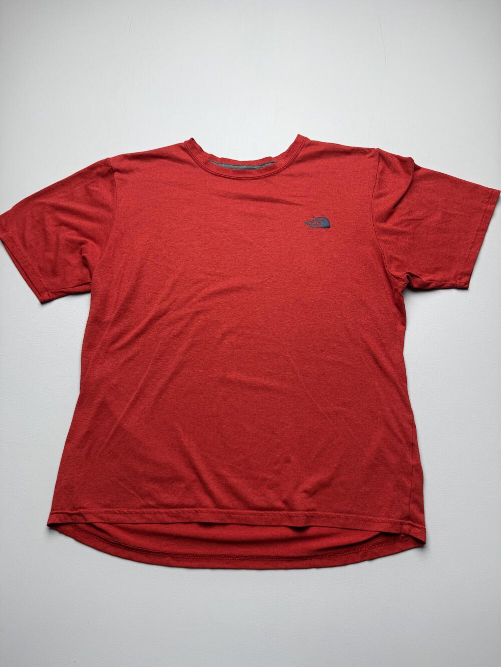 The North Face Shirt Mens Medium Red Logo Graphic Tee Tagless Outdoor Crewneck